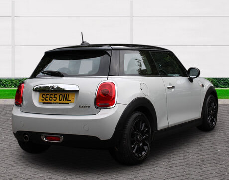 Mini Hatch COOPER 4