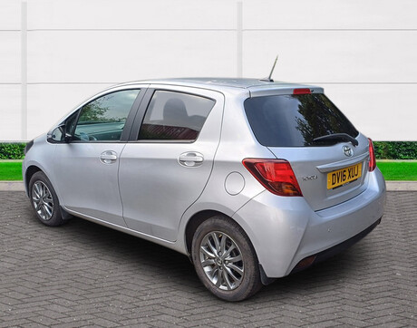 Toyota Yaris VVT-I ICON M-DRIVE S 8