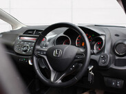 Honda Jazz I-VTEC ES PLUS 11