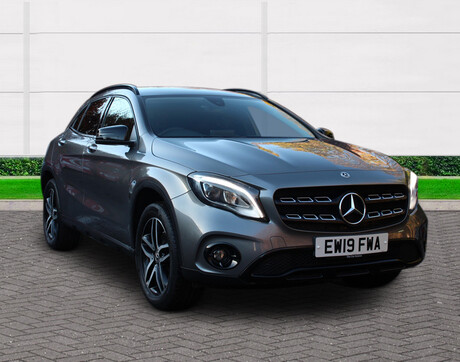 Mercedes-Benz GLA Class GLA 180 URBAN EDITION 3