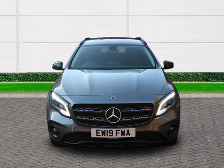 Mercedes-Benz GLA Class GLA 180 URBAN EDITION 3