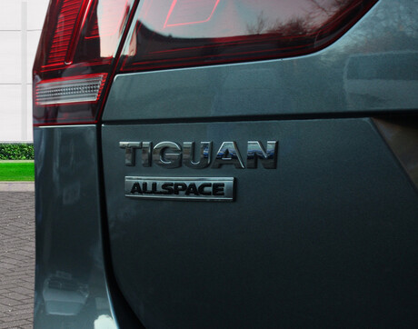 Volkswagen Tiguan Allspace MATCH TDI 4MOTION DSG 37