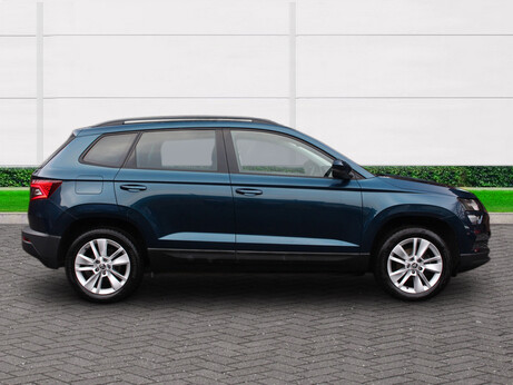 Skoda Karoq SE TECHNOLOGY TSI 1