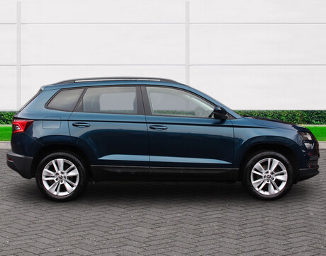 Skoda Karoq SE TECHNOLOGY TSI 2