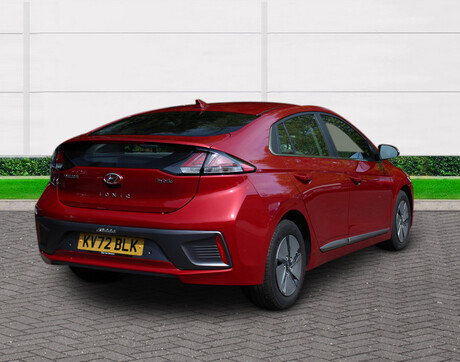 Hyundai IONIQ PREMIUM MHEV 4