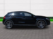 Mercedes-Benz GLA Class GLA 180 URBAN EDITION 7