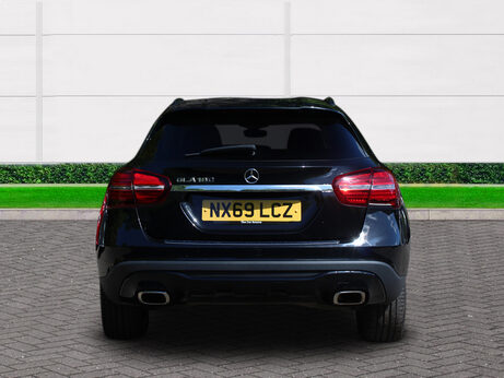 Mercedes-Benz GLA Class GLA 180 URBAN EDITION 4