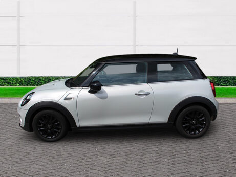 Mini Hatch COOPER 3