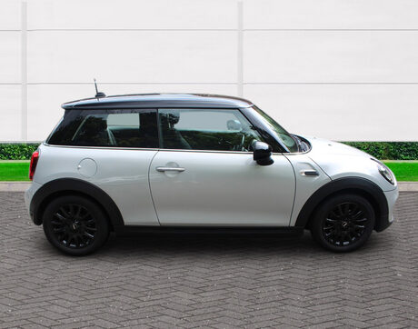 Mini Hatch COOPER 6