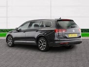 Volkswagen Passat SEL TDI DSG 3