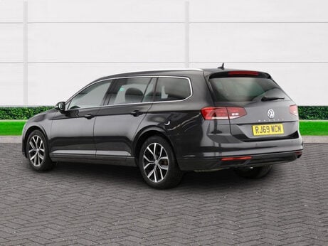 Volkswagen Passat SEL TDI DSG 2