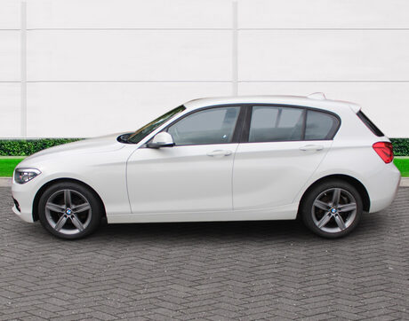 BMW 1 Series 118I SPORT 3