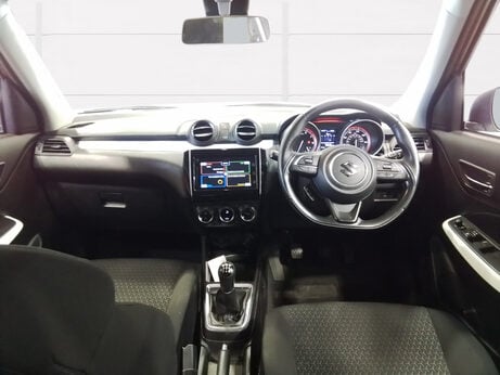 Suzuki Swift SZ5 DUALJET ALLGRIP SHVS MHEV 4