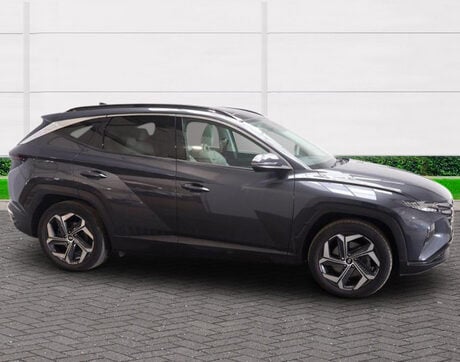 Hyundai TUCSON T-GDI ULTIMATE Petrol Hybrid 2