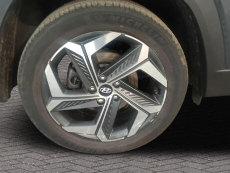 Hyundai TUCSON T-GDI ULTIMATE Petrol Hybrid 3
