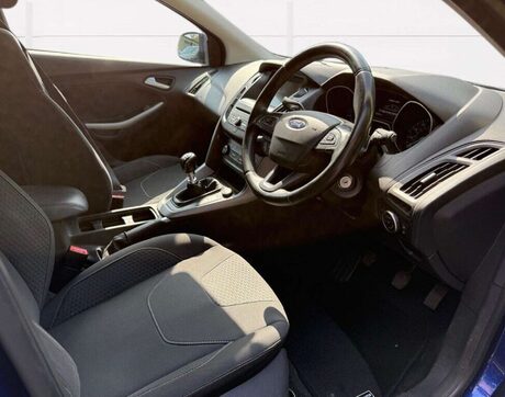 Ford Focus ZETEC EDITION TDCI 8