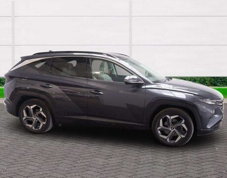Hyundai TUCSON T-GDI ULTIMATE Petrol Hybrid 2