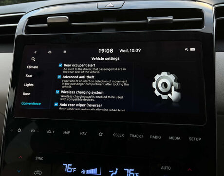 Hyundai TUCSON T-GDI ULTIMATE Petrol Hybrid 38