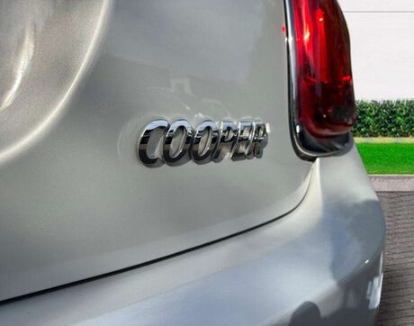 Mini Hatch COOPER 14