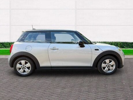Mini Hatch COOPER 1