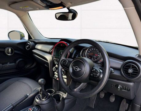 Mini Hatch COOPER 5