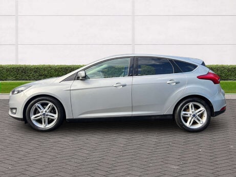 Ford Focus 1.5 Focus Titanium TDCI 5dr 4