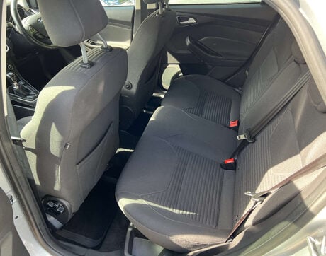 Ford Focus 1.5 Focus Titanium TDCI 5dr 9