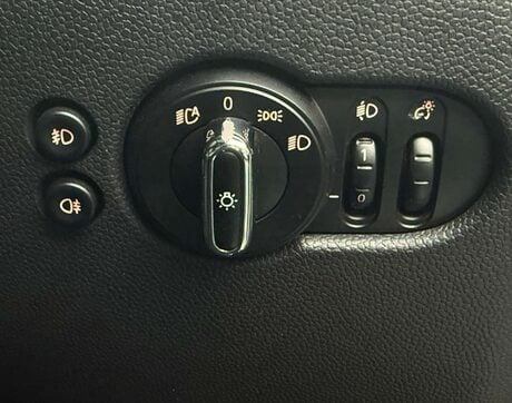 Mini Hatch 1.5 Cooper Auto 5dr 16