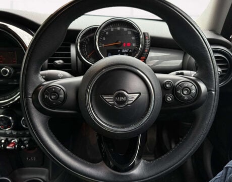 Mini Hatch 1.5 Cooper Auto 5dr 11