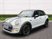 Mini Hatch 1.5 Cooper Auto 5dr 1