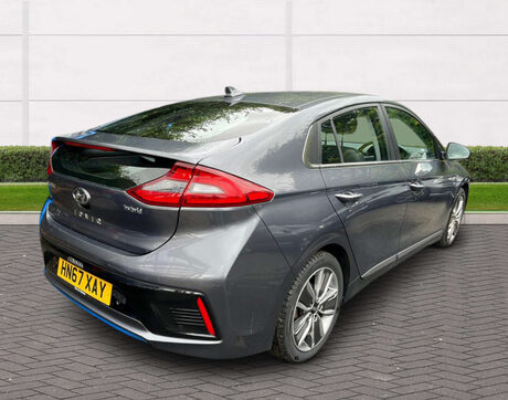 Hyundai IONIQ 1.6 IONIQ Premium SE FHEV Semi-Auto 5dr 3