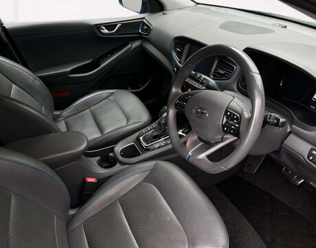 Hyundai IONIQ 1.6 IONIQ Premium SE FHEV Semi-Auto 5dr 9