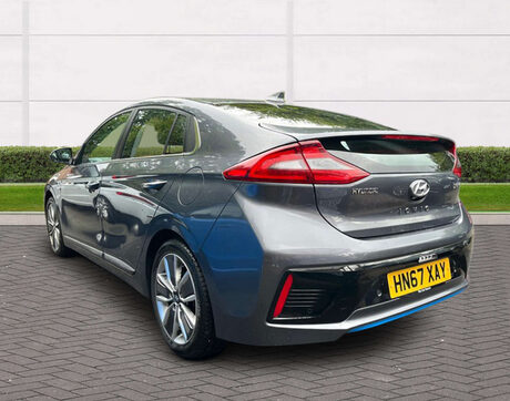 Hyundai IONIQ 1.6 IONIQ Premium SE FHEV Semi-Auto 5dr 4