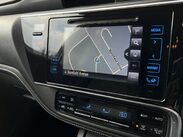 Toyota Auris 1.8 Auris Design HEV VVT-i CVT 5dr 18