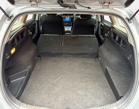 Toyota Auris 1.8 Auris Design HEV VVT-i CVT 5dr 14