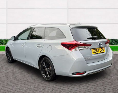 Toyota Auris 1.8 Auris Design HEV VVT-i CVT 5dr 5
