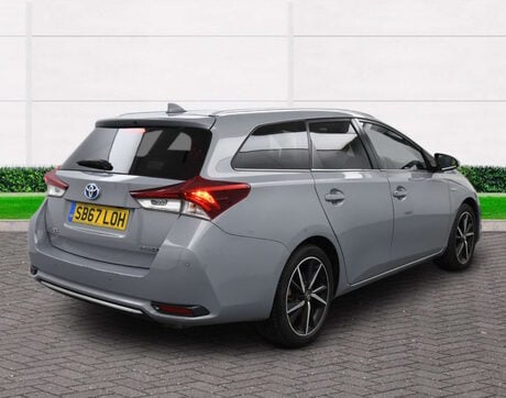 Toyota Auris 1.8 Auris Design HEV VVT-i CVT 5dr 4