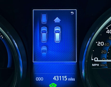 Toyota Auris 1.8 Auris Design HEV VVT-i CVT 5dr 29