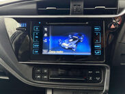 Toyota Auris 1.8 Auris Design HEV VVT-i CVT 5dr 22