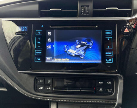 Toyota Auris 1.8 Auris Design HEV VVT-i CVT 5dr 22