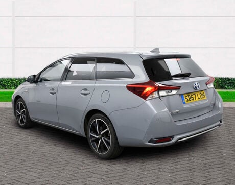 Toyota Auris 1.8 Auris Design HEV VVT-i CVT 5dr 3
