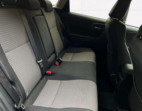 Toyota Auris 1.8 Auris Design HEV VVT-i CVT 5dr 8