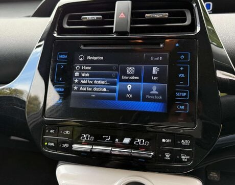 Toyota Prius 1.8 Prius Business Edition+ VVT-i CVT 5dr 18