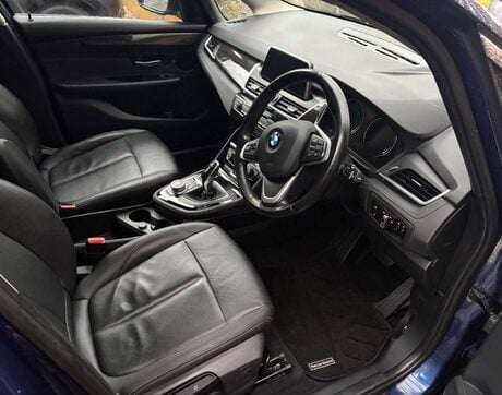 BMW 2 Series 1.5 218i Luxury Auto 5dr 9