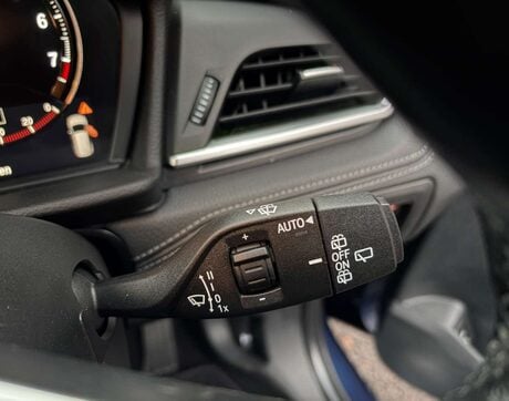 BMW 2 Series 1.5 218i Luxury Auto 5dr 25