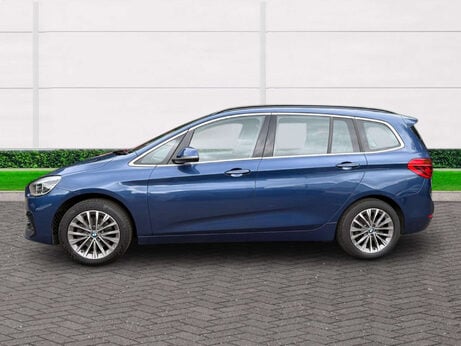 BMW 2 Series 1.5 218i Luxury Auto 5dr 3