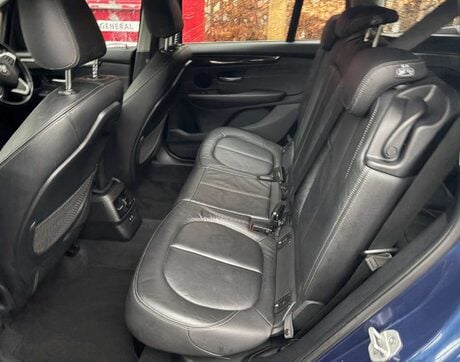BMW 2 Series 1.5 218i Luxury Auto 5dr 13