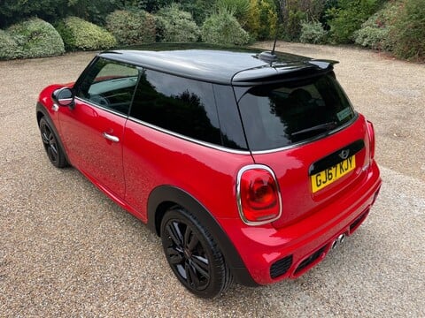 Mini Hatch 2.0 Cooper S Euro 6 (s/s) 3dr 17