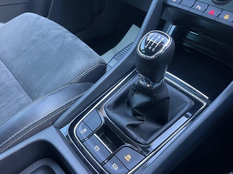 Skoda Karoq 1.6 TDI SE L Euro 6 (s/s) 5dr 41