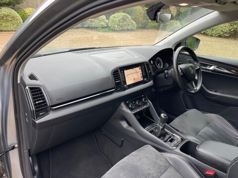 Skoda Karoq 1.6 TDI SE L Euro 6 (s/s) 5dr 74